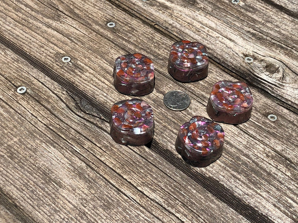 Carnelian Mini Tower Buster Roses